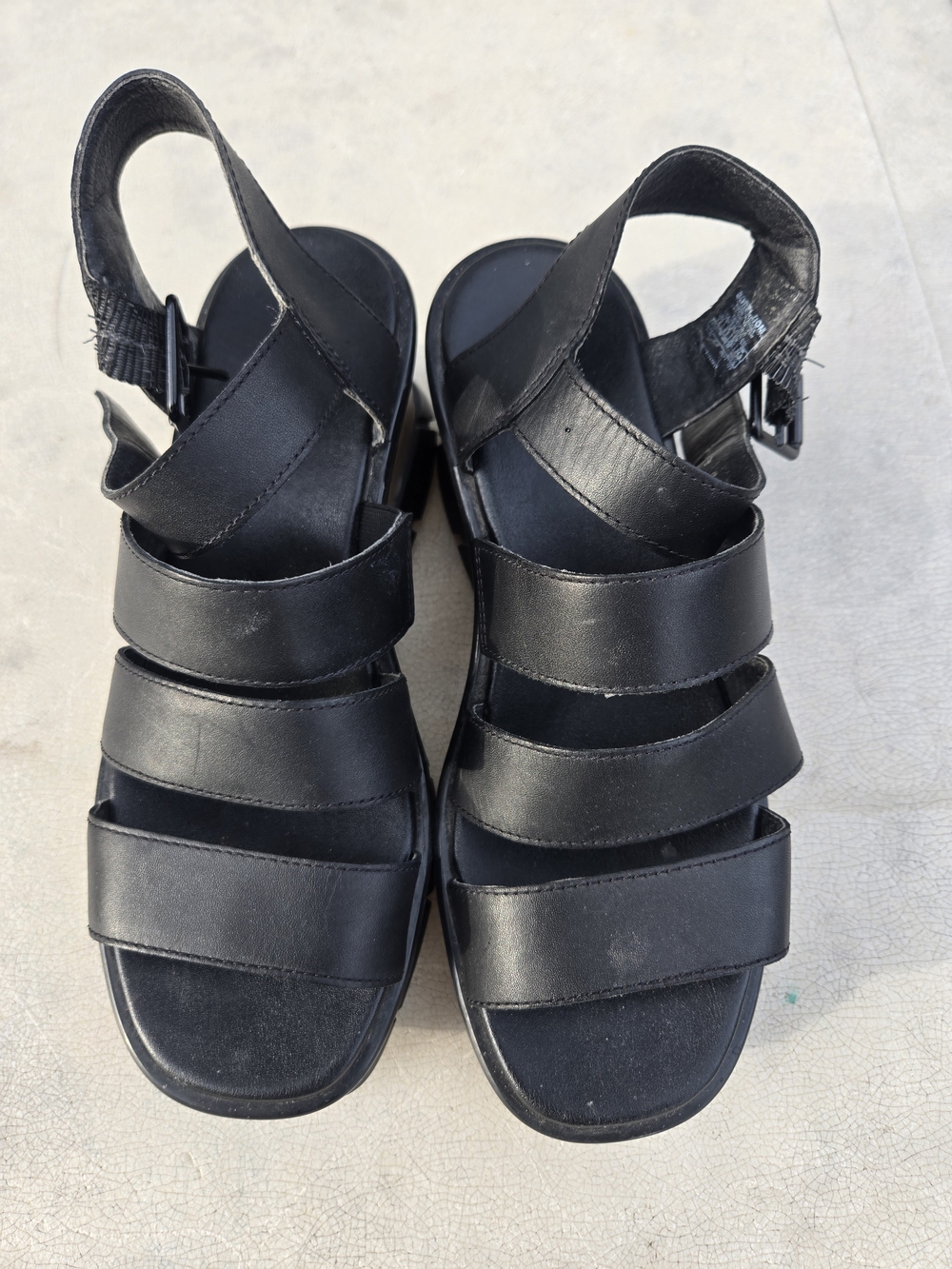 Women's Sorel Black Platform Wedge Sandals - Sleek Strappy Design Size 7 - Picture 3 of 5